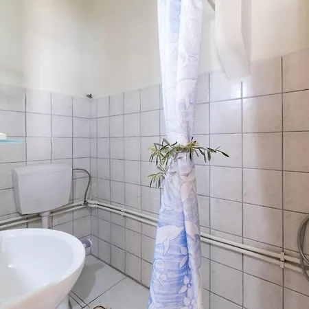 Club - 5 Appartamento *