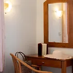 Club - 5 Apartment Nikiana